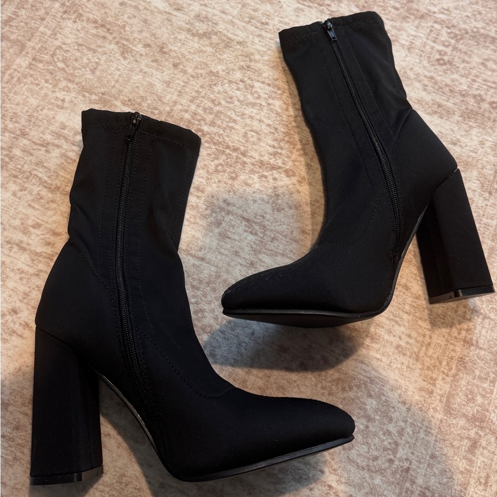 Elegant Black Women's Boots